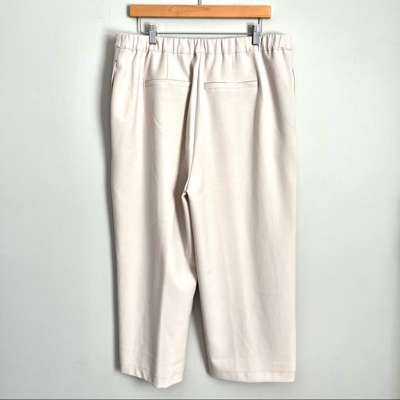 NWOT H by Halston Stitch Pleat Seamed Wide Leg Cropped Trousers - Picture 3 of 12